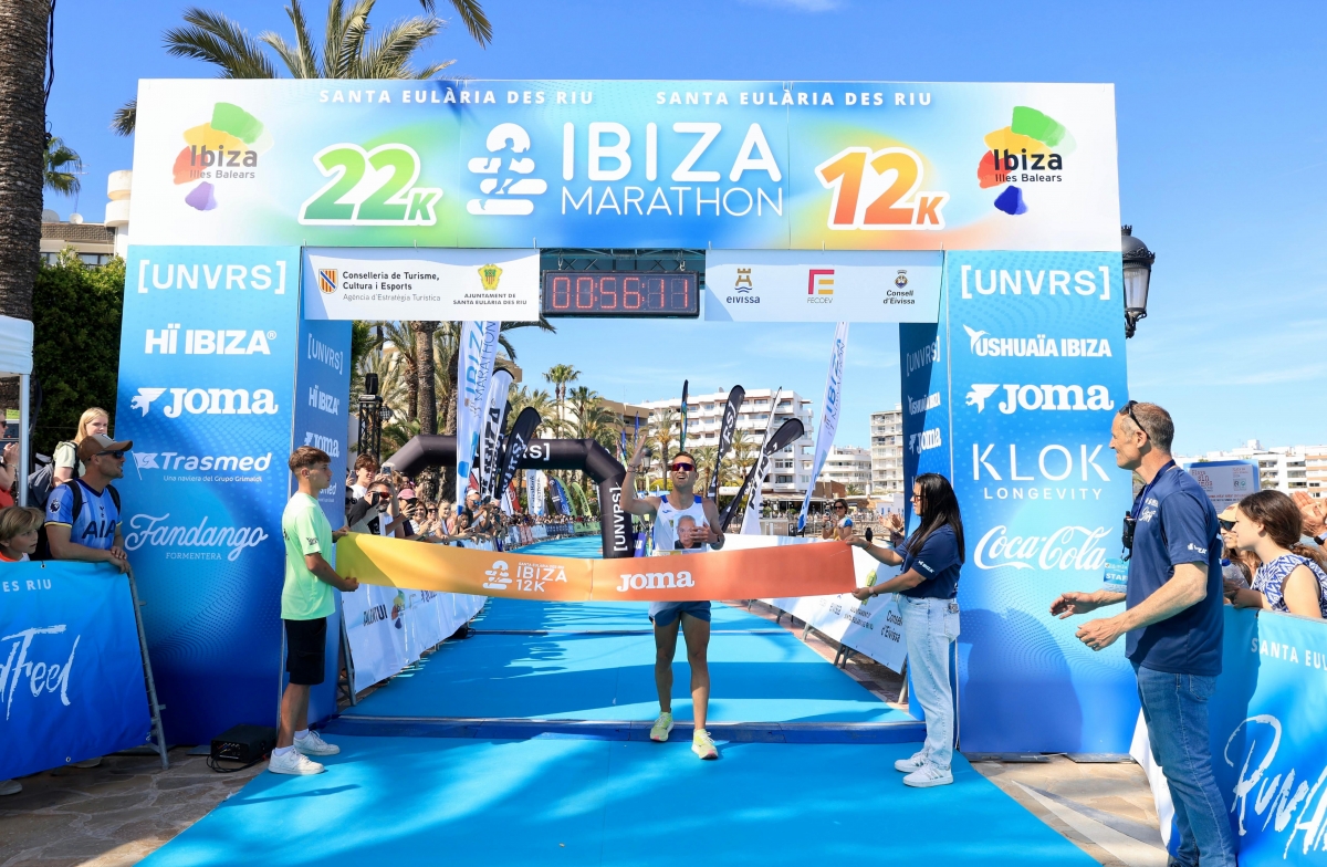 Las mejores imágenes del Santa Eulària Ibiza Marathon 2026