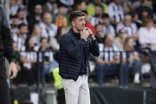 La renovación de Pablo Hernández, primer objetivo del proyecto 2026/27