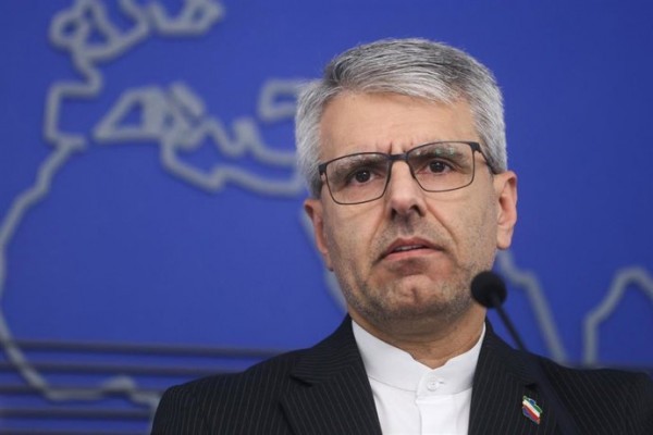 Irán critica la 