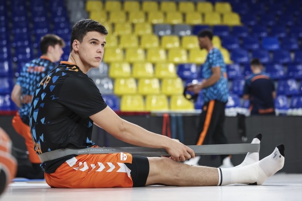 Jaime Pradilla y Braxton Key, bajas de última hora en Girona