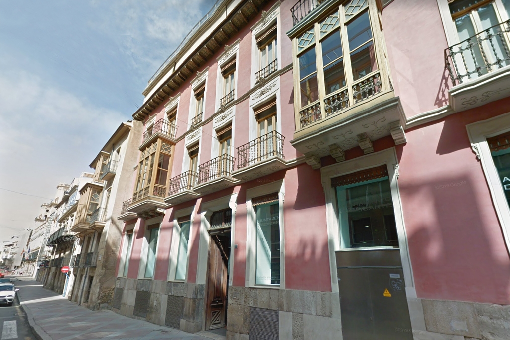 Alicante activa su escuela para jóvenes en desempleo con un año de formación remunerada