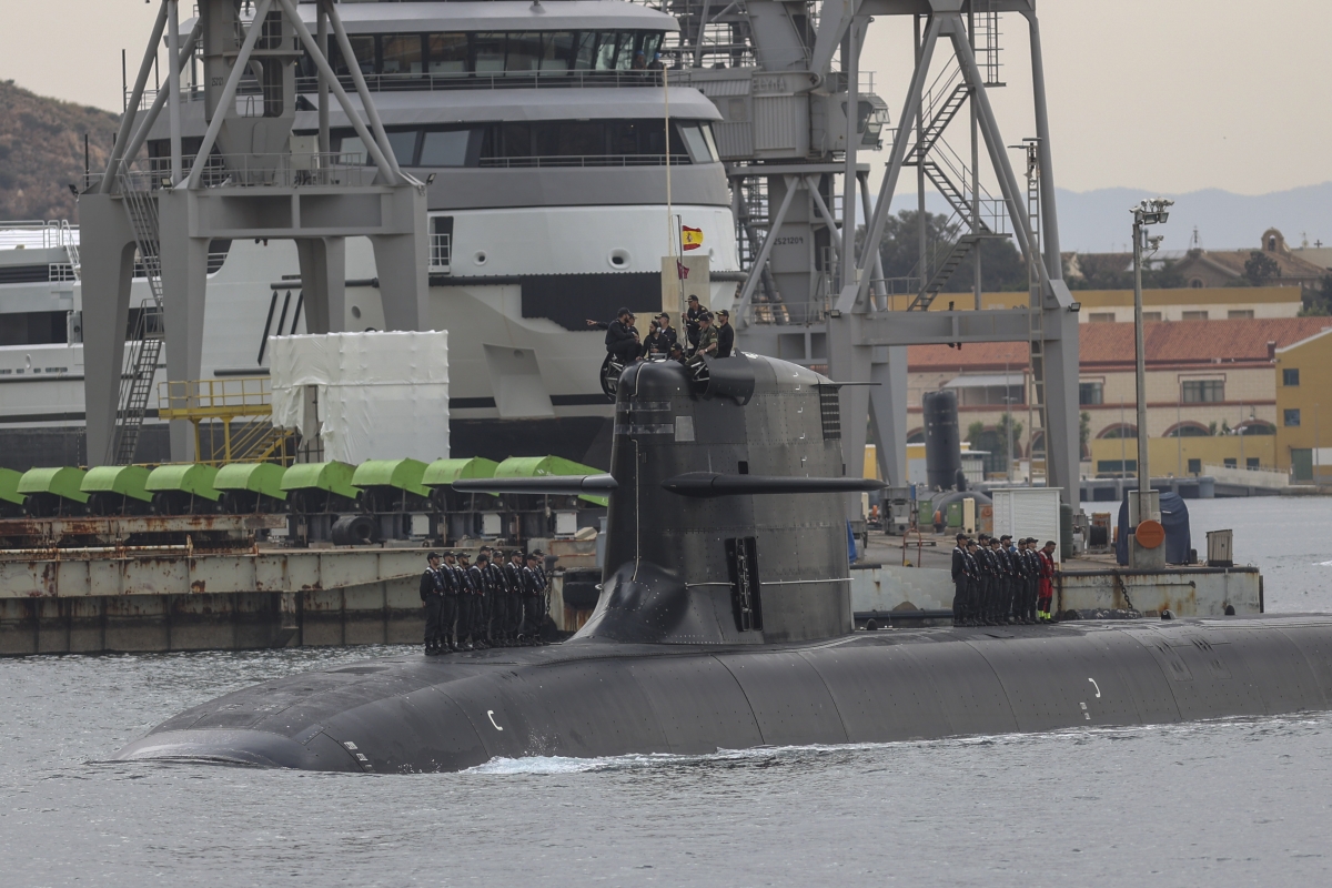 Simulan el accidente de un submarino frente a Cartagena para probar su rescate