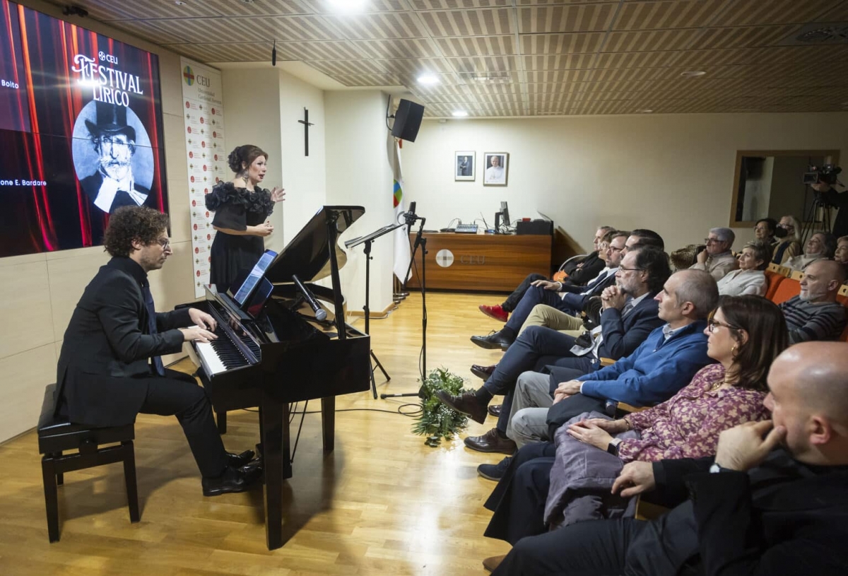 El CEU clausura su primer festival lírico con una representación de la ópera 'La voz humana', de Poulenc