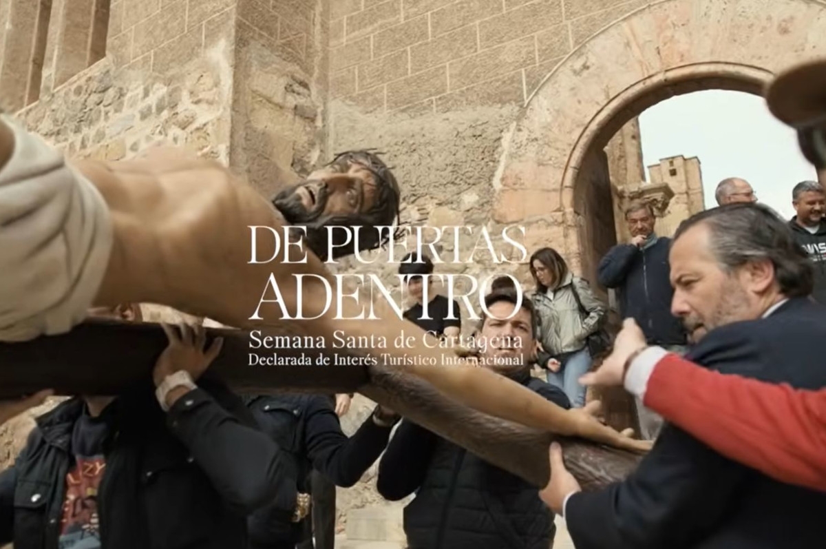 El tráiler del documental 'Puertas Adentro', sobre la Semana Santa de Cartagena, nominado a los Premios Brilla