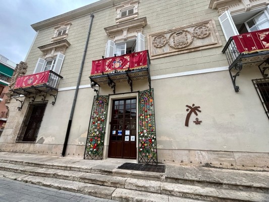 Orihuela adjudica por 118.000 euros la instalación de toldos para crear un itinerario cultural sostenible
