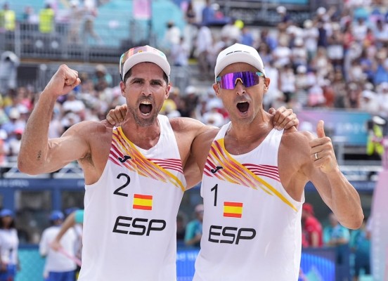 Incontestable triunfo de Herrera y Gavira para meterse en octavos
