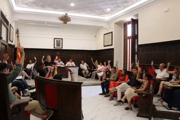 Sagunto estudiará la posible paralización del crecimiento de viviendas turísticas