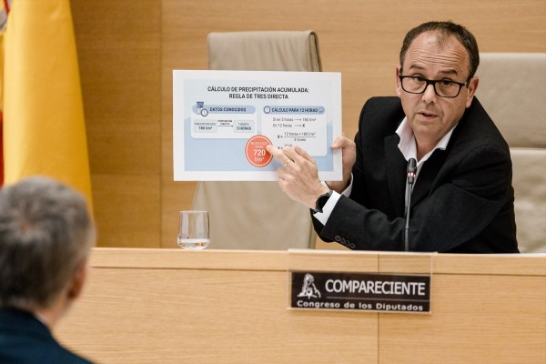 Núñez (Aemet) asegura en el Congreso que los avisos de la Dana eran 