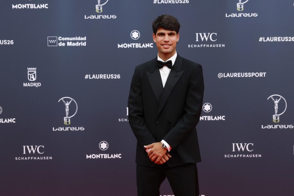 Alcaraz es el tercer deportista y segundo tenista en ganar el Laureus revelación y absoluto