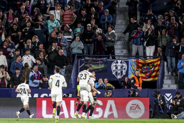 El Levante dispone de 600 entradas para sus aficionados en La Cerámica de Vila-real