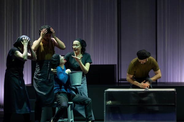 El Teatre Rialto presenta la premiada tragedia 'El dragón de oro'