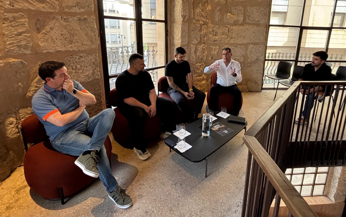 Participantes en la mesa redonda sobre innovación en las Fiestas.