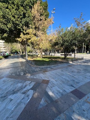 Orihuela reformará la Glorieta Gabriel Miró con mejoras en seguridad y zonas verdes con 139.000 euros