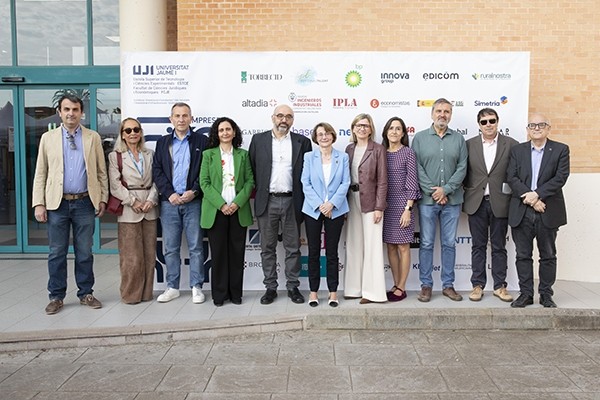 La UJI celebra la VI edición de la Feria de Empresas con la participación de cerca de 50 entidades
