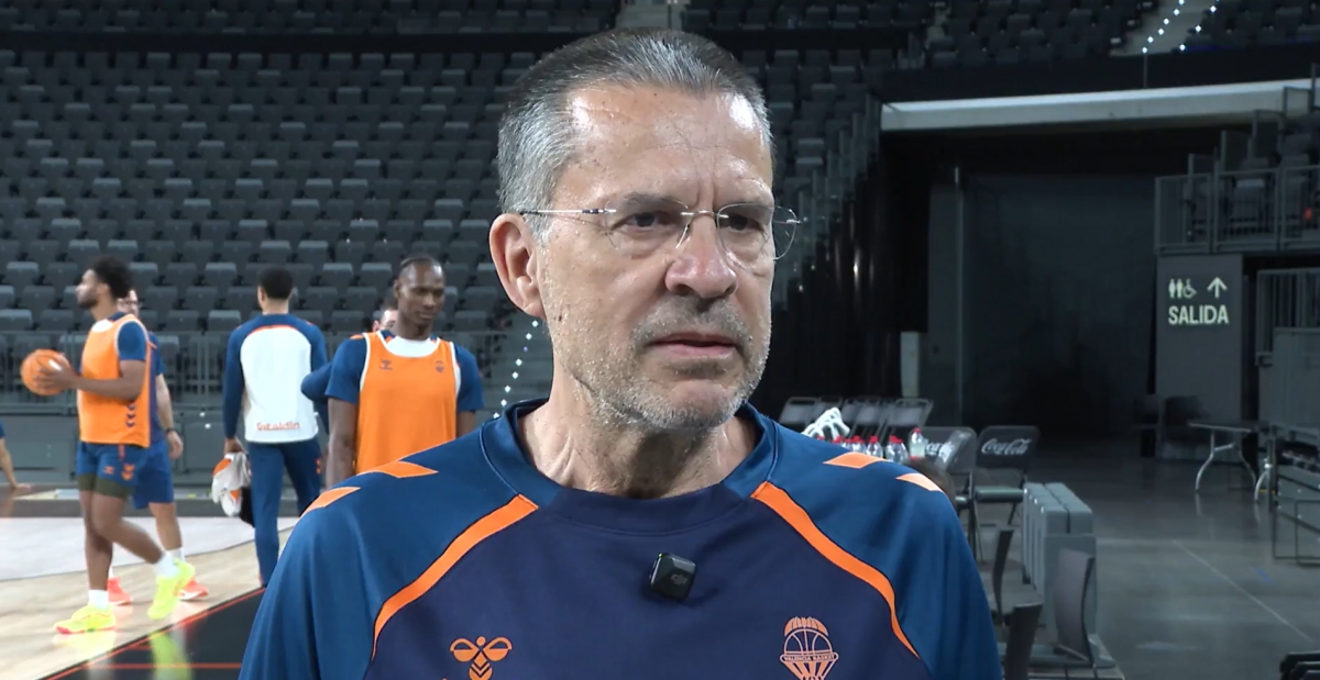 Pedro Martínez: “Debo incluir a mis asistentes, a los jugadores y al club en este premio”