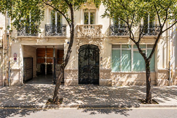 Fuster & Associates abre su primer despacho en València capital y cuarto en la Comunitat