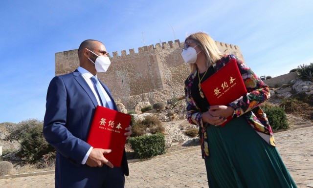 Petrer reactiva su hermanamiento con Huadu para captar inversión china para el futuro polígono de La Cantera