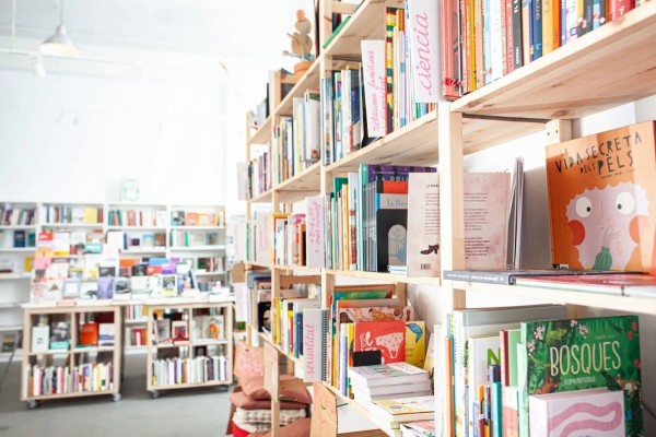 Librerías independientes en Valencia: los nuevos ateneos culturales 