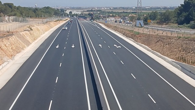 La Diputació de València abre al tráfico el tronco principal de la CV-370 entre Manises y Riba-roja de Túria y afronta la fase final de las obras