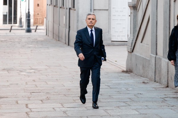 El murciano Pedro Saura admite que se reunió con el CEO de Air Europa para tratar el rescate