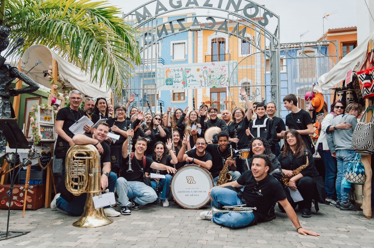 Qué se cuece | Els Magazinos celebra su aniversario “7 años donde late el Mediterráneo”, un homenaje a la cultura, música y gastronomía de la Marina Alta