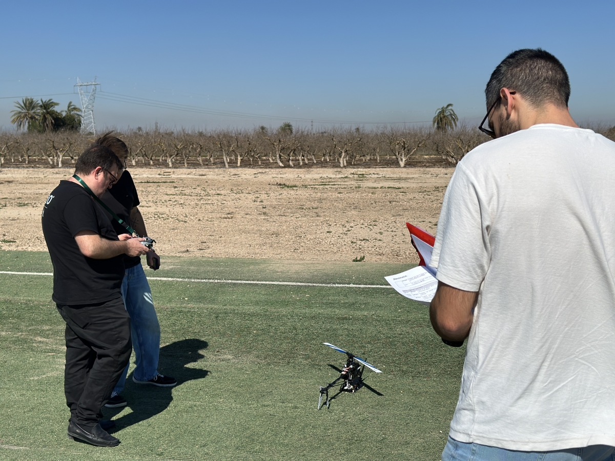 Pruebas de vuelo en las instalaciones de Abionica.