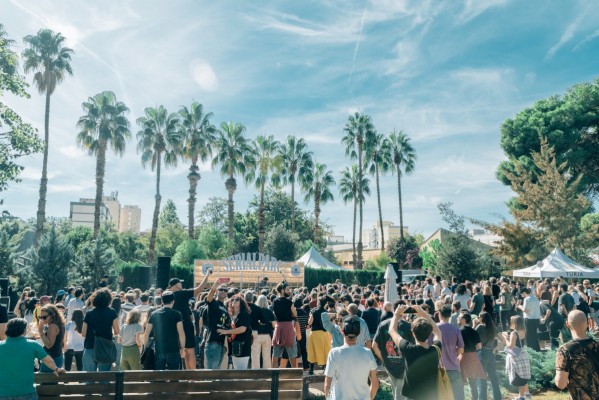 Serialparc propone un domingo de punk-pop en el Parc Central con Parquesvr y Vosotras Veréis