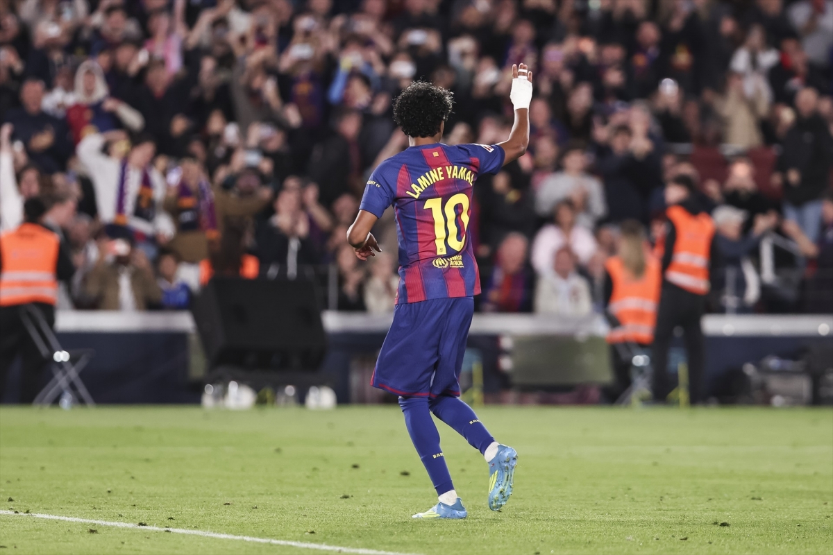 Lamine sufre una rotura muscular, se pierde lo que resta de Liga y no estará en Mestalla