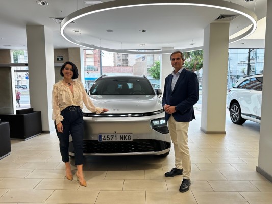 Ruth Lorenzo y XPENG sellan en Murcia una alianza para unir música y movilidad eléctrica