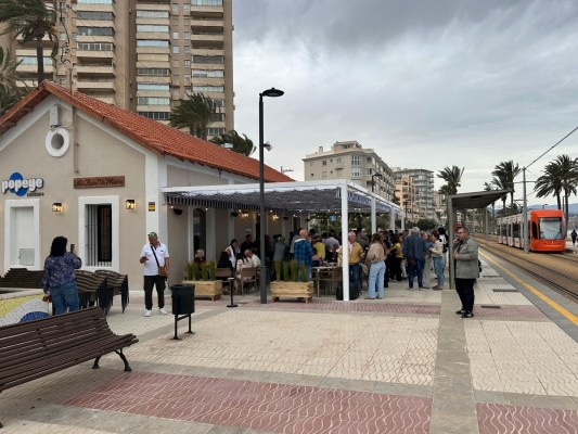 La cantina 'Popeye' reabre sus puertas en El Campello después de cambiar de manos y de una reforma