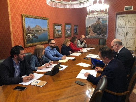 La fiscalización de las VPP en Alicante: el PP asume errores, la oposición ve bloqueo entre más ausencias