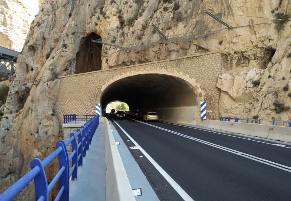 Transportes concluye mejoras en cuatro túneles de la N-332 en Alicante tras invertir 1,2 millones
