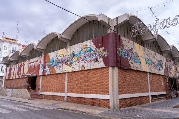 El Ayuntamiento de València destina 305.000 euros a mejorar las instalaciones y la envolvente del mercado Rojas Clemente