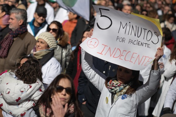 El SMS se prepara para una nueva huelga de médicos contra el Estatuto Marco