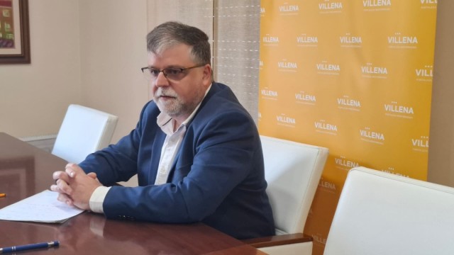 Villena carga contra la Vega Baja por el traslado de residuos: 