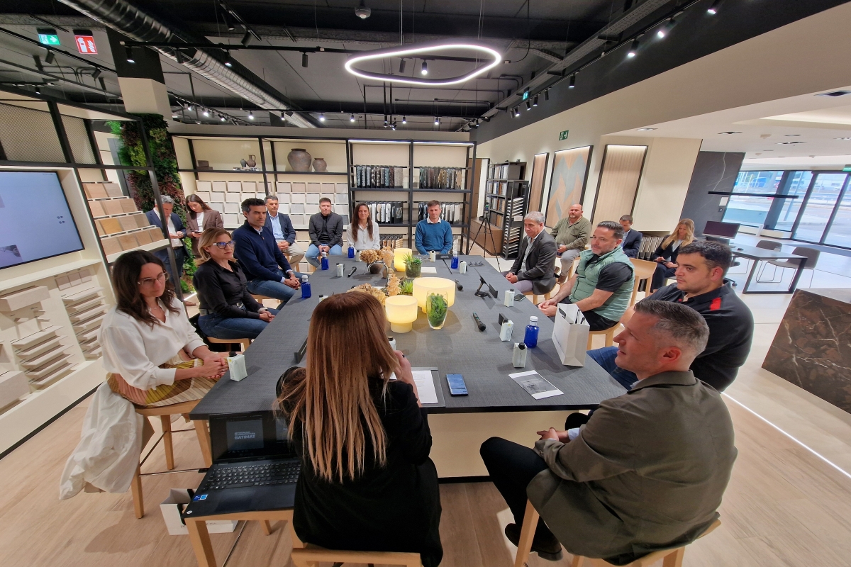Las imágenes del 'networking' de arquitectura 'Batimat' de Porcelanosa