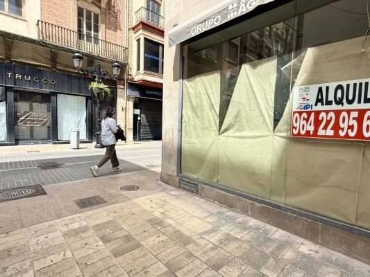 El PSPV insta a elaborar un Plan de comercio de proximidad ante el 