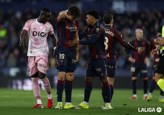 Tunde sufre una lesión muscular en el aductor izquierdo