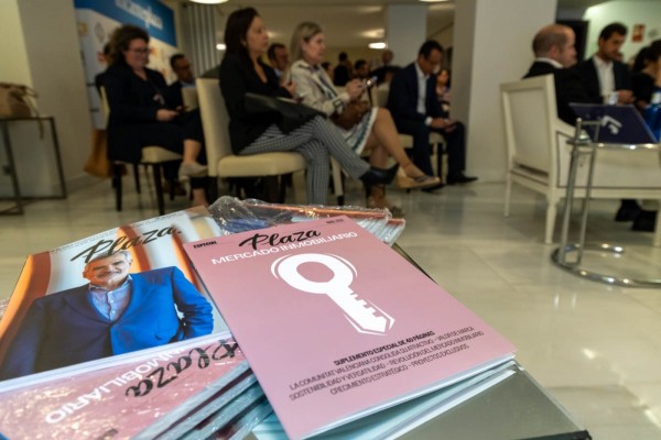 'Alicante Plaza' analiza el estado del mercado inmobiliario en la Costa Blanca 