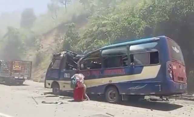 Al menos catorce muertos y cerca de 40 heridos en un atentado con bomba en Colombia