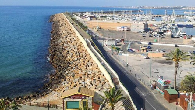 CHM ejecutará la rehabilitación del dique de Levante de Torrevieja por 6,5 millones