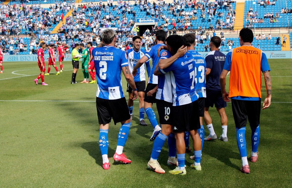 Andy Escudero anotó el segundo de los suyos