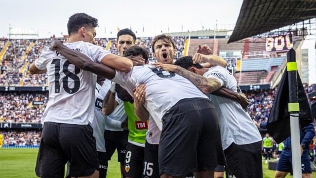 La victoria ante el Girona abre brecha con el descenso 