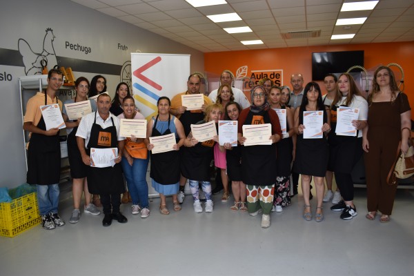 Mercalicante y Aspe promueven la inserción laboral con un curso de especialización alimentaria
