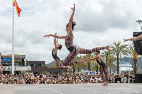Cartagena muestra su talento en el maratón de danza que reunió a más de 400 bailarines en el Puerto 
