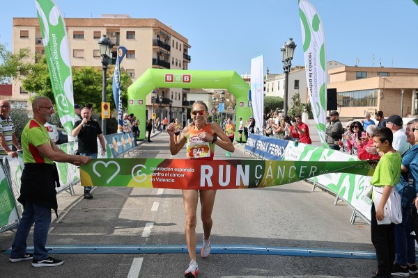 Montserrat y Paterna se vuelcan por la investigación en el Circuito de Carreras RunCáncer by Diputació de València