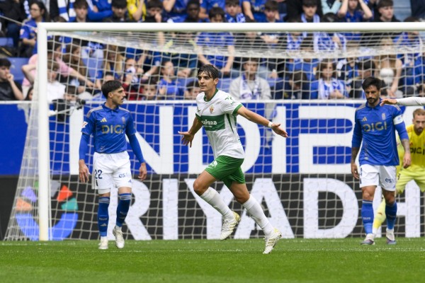 El Elche CF enlaza tres victorias consecutivas en Primera casi 13 años después y la nómina de goleadores se eleva a 18