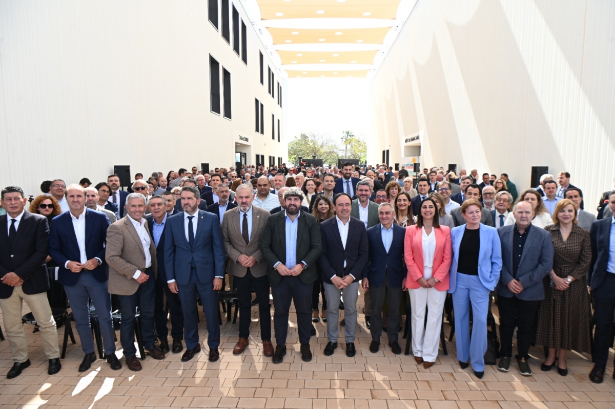 López Miras hace un llamamiento junto con Pérez Llorca a la 