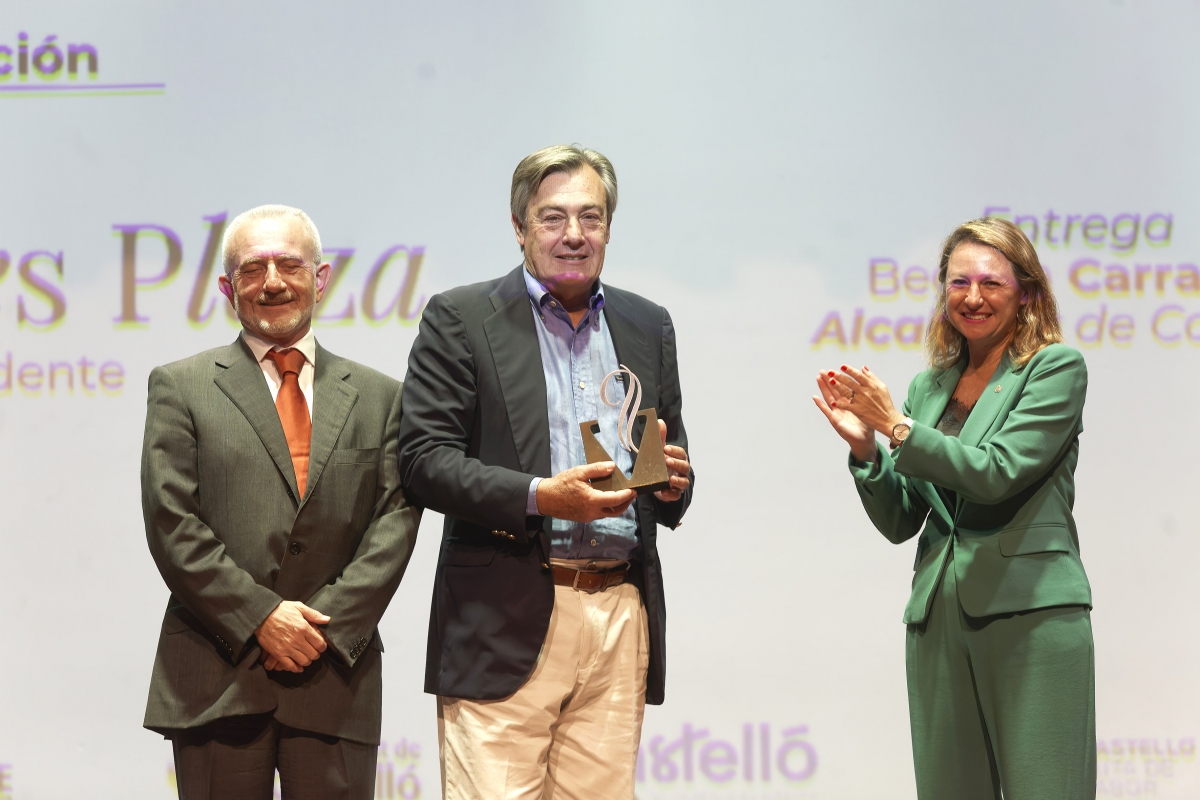 El grupo Ediciones Plaza, premiado por dar visibilidad al ecosistema gastronómico de la Comunitat 