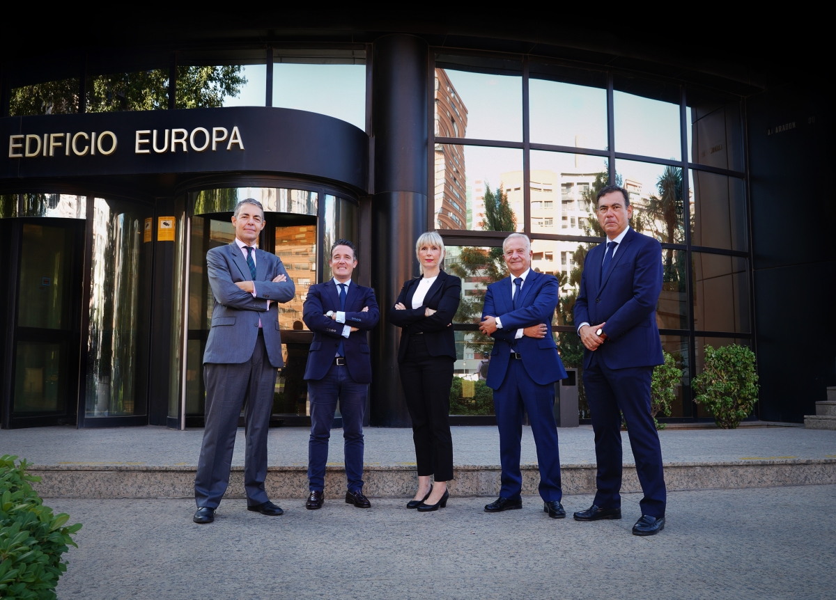 Tomarial consolida su modelo boutique y acelera su crecimiento con la digitalización y la especialización del despacho